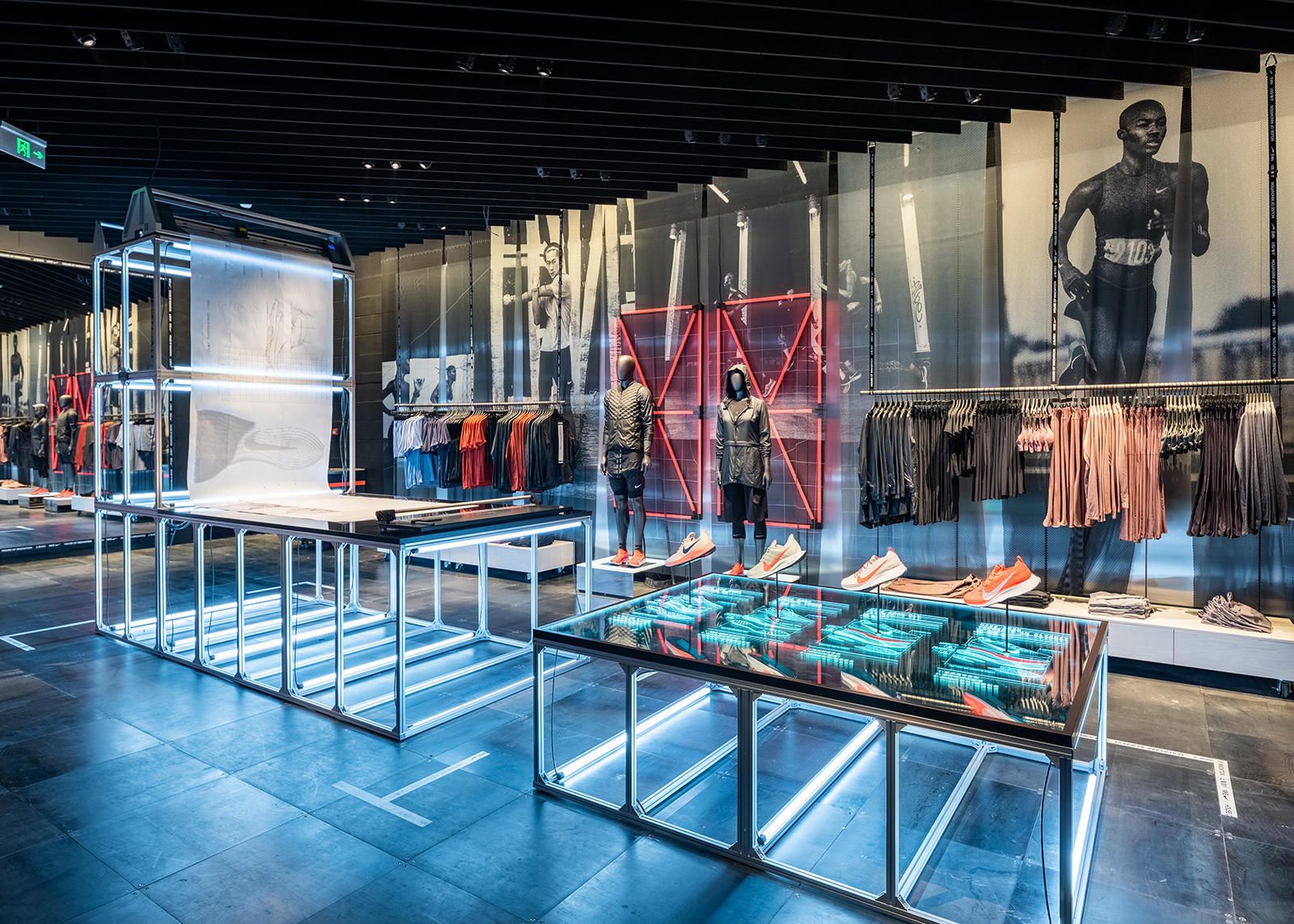 What is a Retail Store Display? How to Build an Effective Store Display